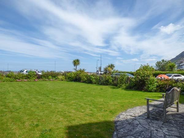 Sea View Apartment Llanfairfechan