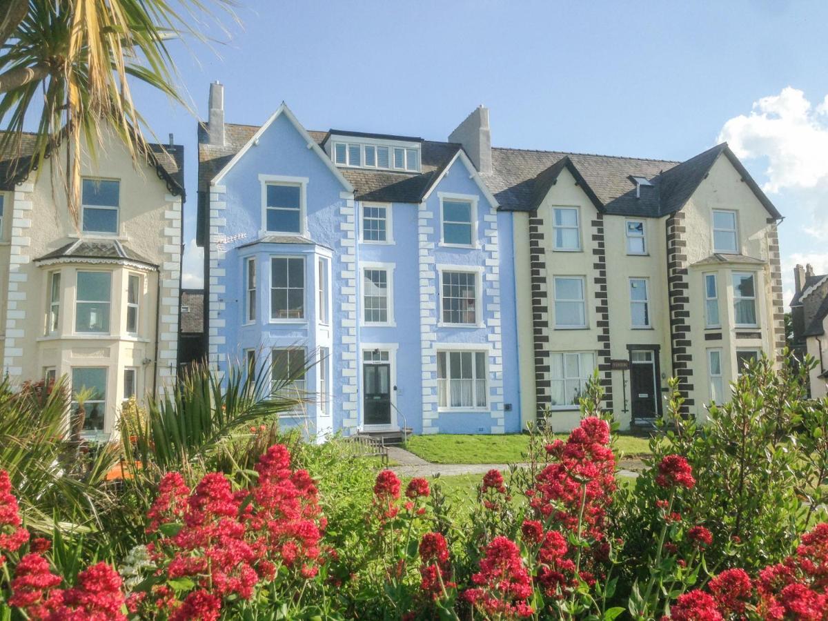 Sea View Apartment Llanfairfechan